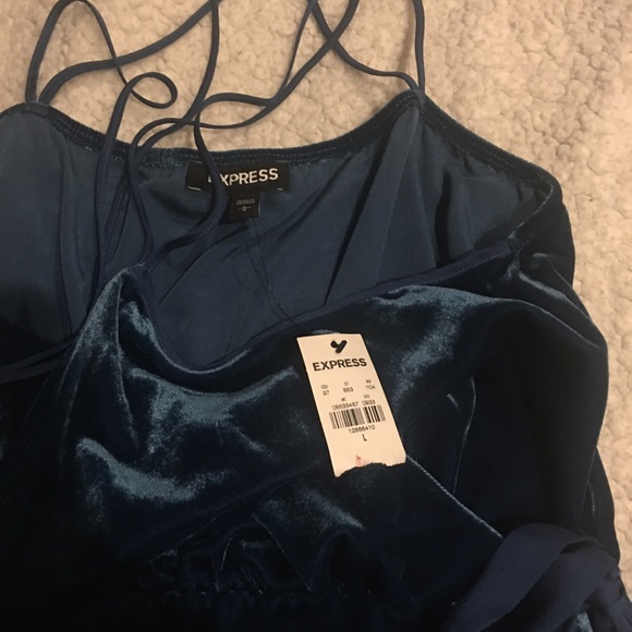 Express Velvet Tank Top - Picture 8 of 9